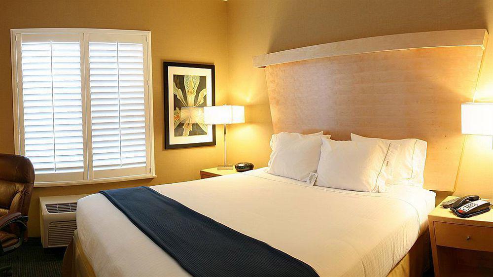 Holiday Inn Express Hotel & Suites Modesto-Salida By Ihg Exterior foto