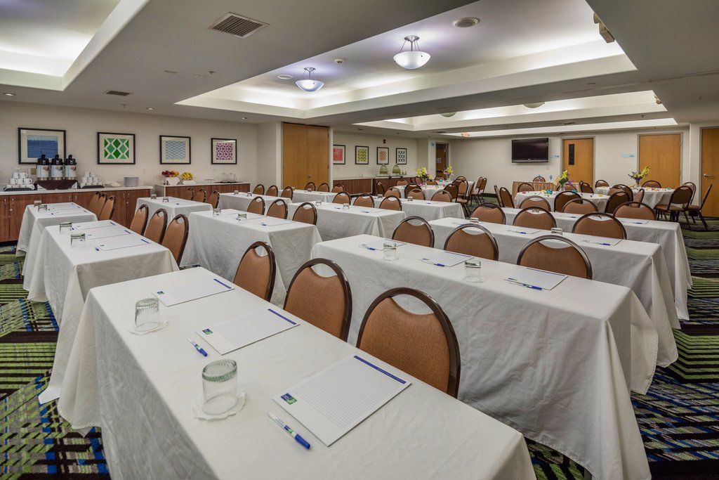Holiday Inn Express Hotel & Suites Modesto-Salida By Ihg Exterior foto